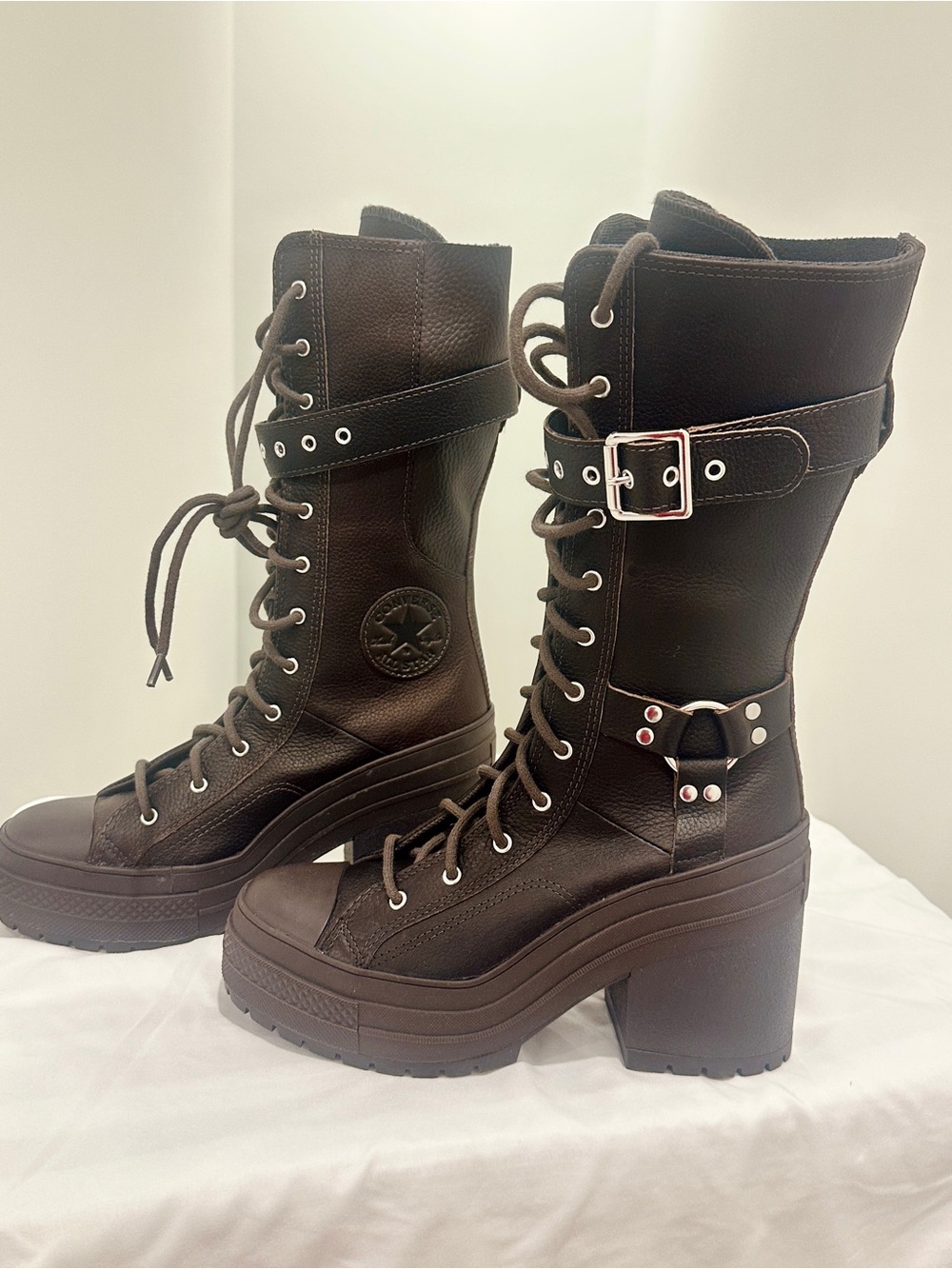 Converse Platform Lug Heel Lace-Up Combat Boots in Dark Brown